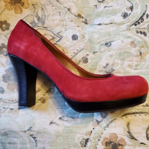 Adrienne Vittadini Marve Kidsuede Platform Pumps size 8 - Picture 6 of 11
